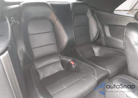 2020 Ford Mustang Ecoboost Premium z USA, uszkodzony, nr VIN 1FATP8UH3L5118855